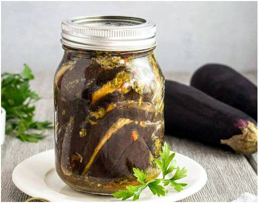 Баклажаны, фаршированные овощами, маринованные