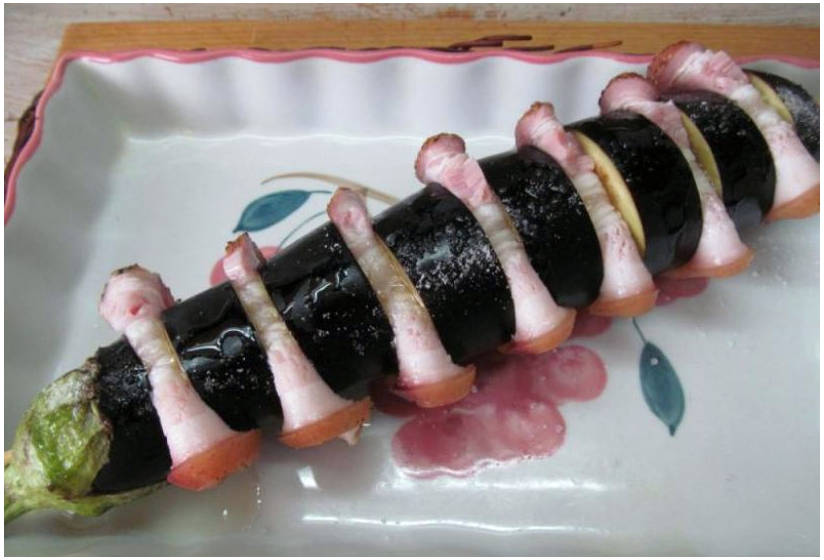 Баклажаны с беконом