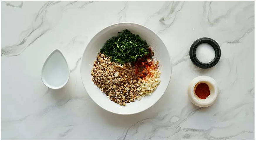 Баклажаны с грецкими орехами и чесноком