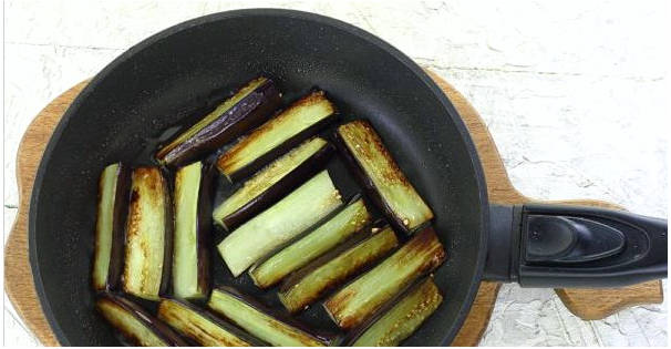Карамелизированные баклажаны с хрустящей корочкой Карамелизированные баклажаны с хрустящей корочкой