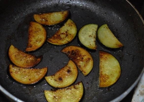 Баклажаны с курицей