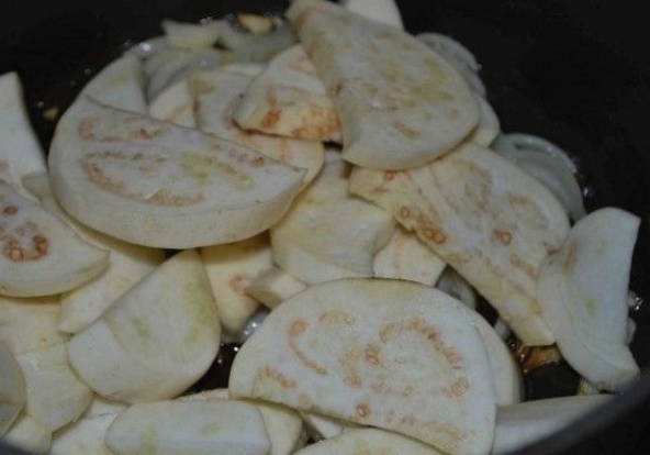 Баклажаны с фасолью