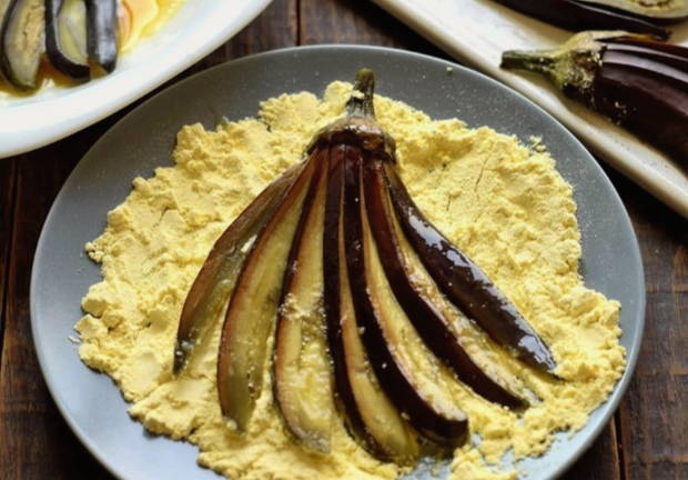 Баклажаны в кукурузной муке