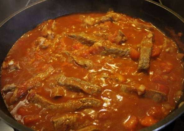 Тушеные баклажаны с мясом