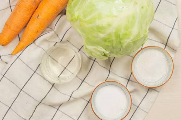 Рассол для капусты на 1 литр воды с солью, сахаром и уксусом Рассол для капусты на 1 литр воды с солью, сахаром и уксусом