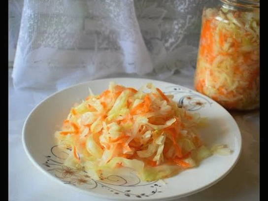Рассол для капусты на 1 литр воды с солью, сахаром и уксусом Рассол для капусты на 1 литр воды с солью, сахаром и уксусом