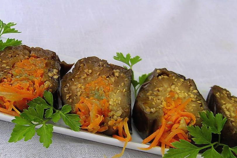 Квашеные баклажаны с морковью Квашеные баклажаны с морковью
