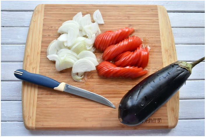 Фаршированные баклажаны по-турецки