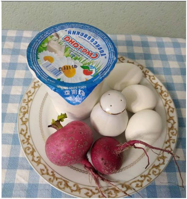 Салат из красной редьки Салат из красной редьки