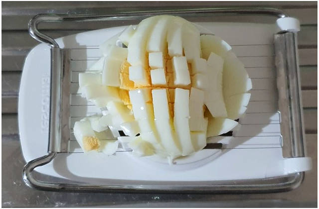 Салат из редьки дайкон с огурцом
