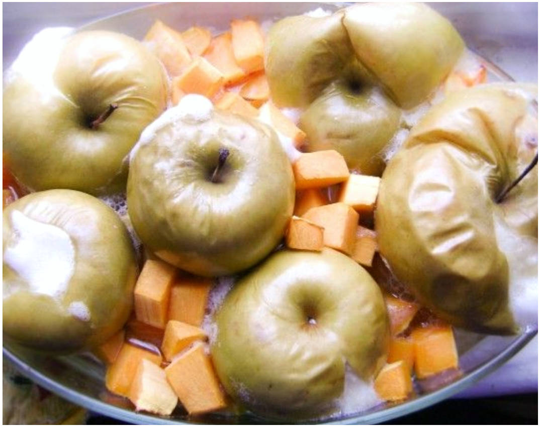 Пирожки с тыквой и яблоками