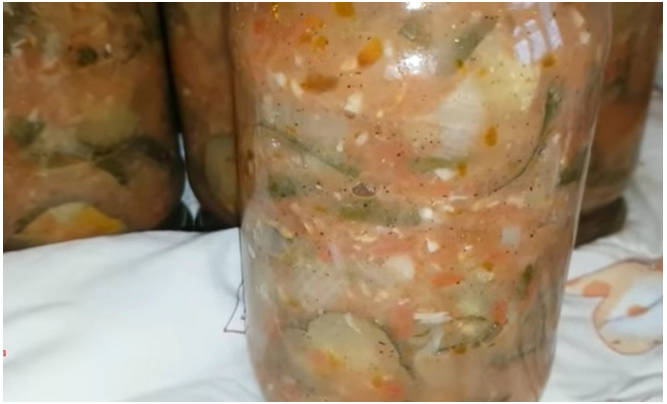 Салат «Тещин язык» из огурцов через мясорубку на зиму