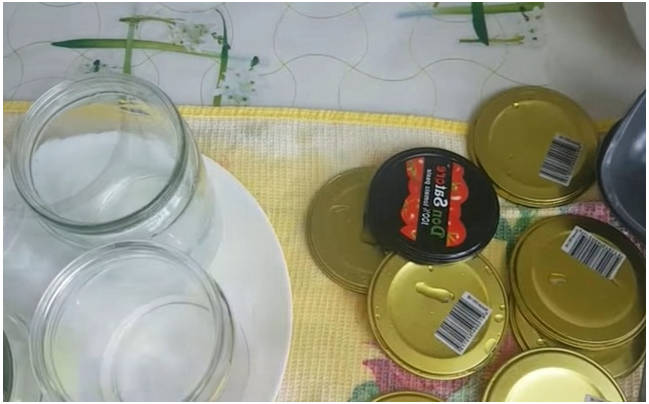 Салат «Тещин язык» из огурцов через мясорубку на зиму