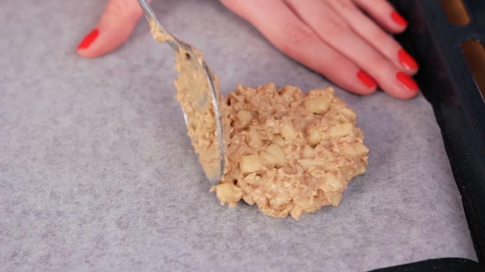 Овсяное печенье с яблоками