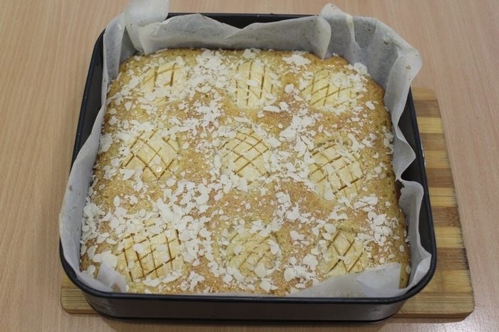 Медовый пирог с яблоками