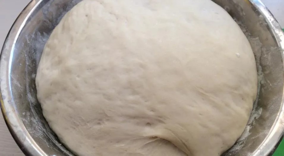Постные пирожки с яблоками в духовке