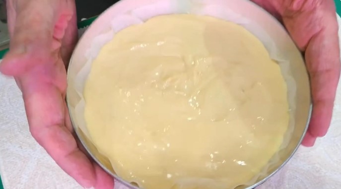 Шарлотка с яблоками в аэрогриле