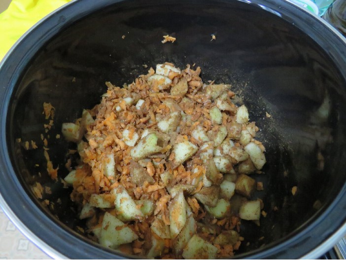 Кето шарлотка с яблоками