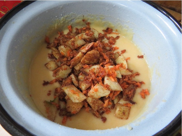 Кето шарлотка с яблоками