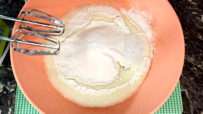 Ленивая шарлотка с яблоками