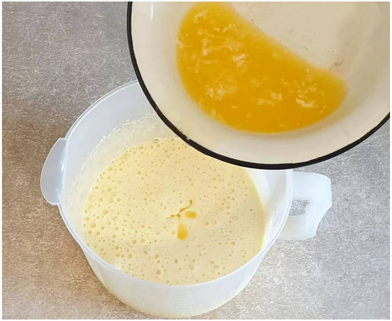 Пирог с яблоками и бананами