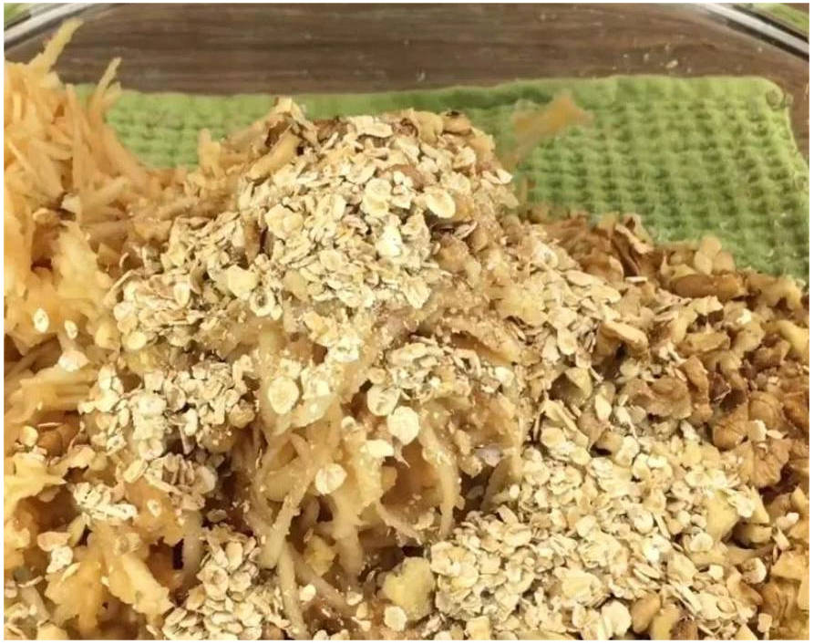 Открытый пирог с яблоками