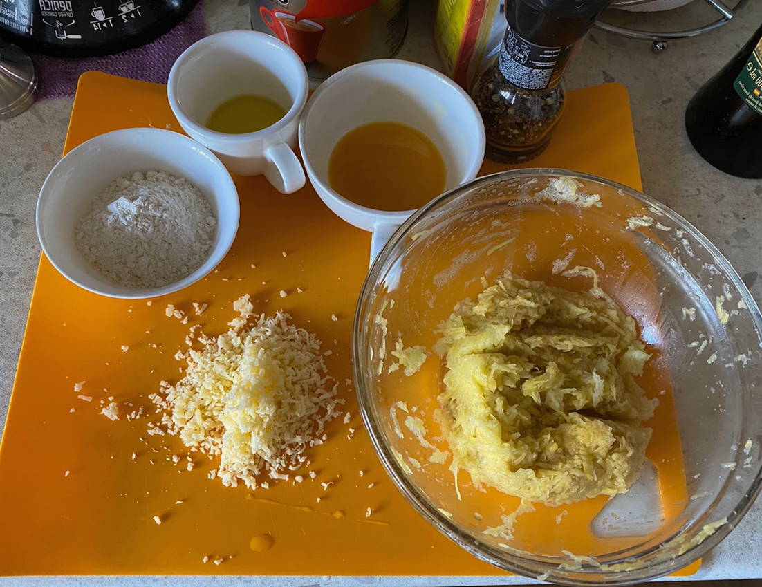 Картофельные вафли из сырого картофеля в вафельнице