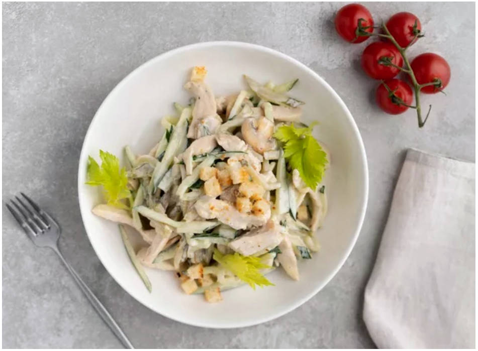 Английский салат с курицей
