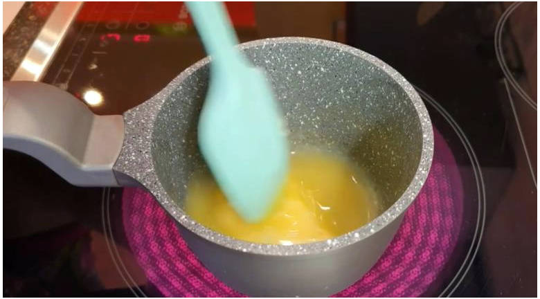 Пирог из лаваша с творогом и яблоками в духовке