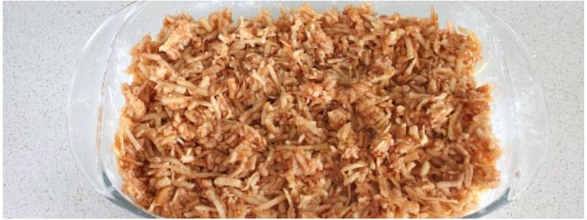 Песочный пирог с яблоками и крошкой сверху