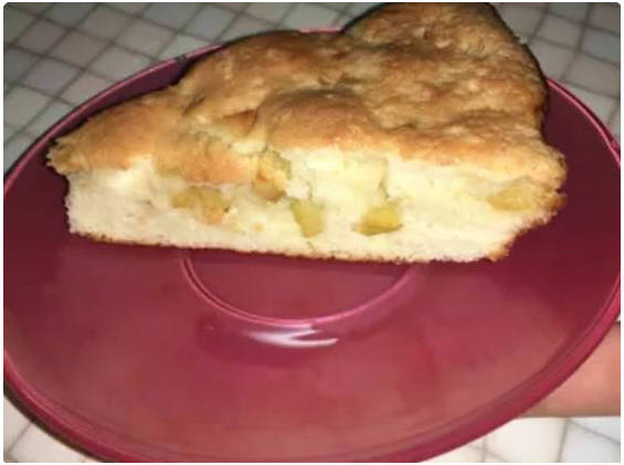 Шарлотка из 4 яиц