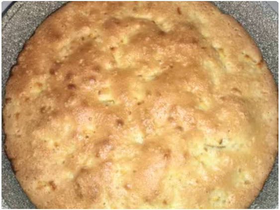 Шарлотка из 4 яиц