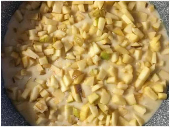 Шарлотка из 4 яиц