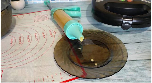 Тонкие вафли в мультипекаре Редмонд