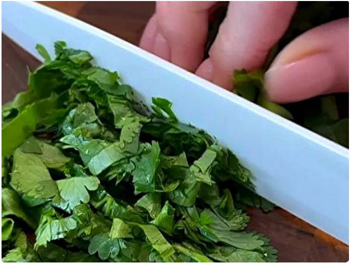 Азиатский салат с говядиной и овощами