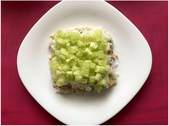 Белковый салат с куриной грудкой