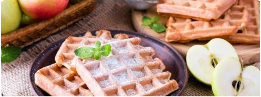Яблочные вафли