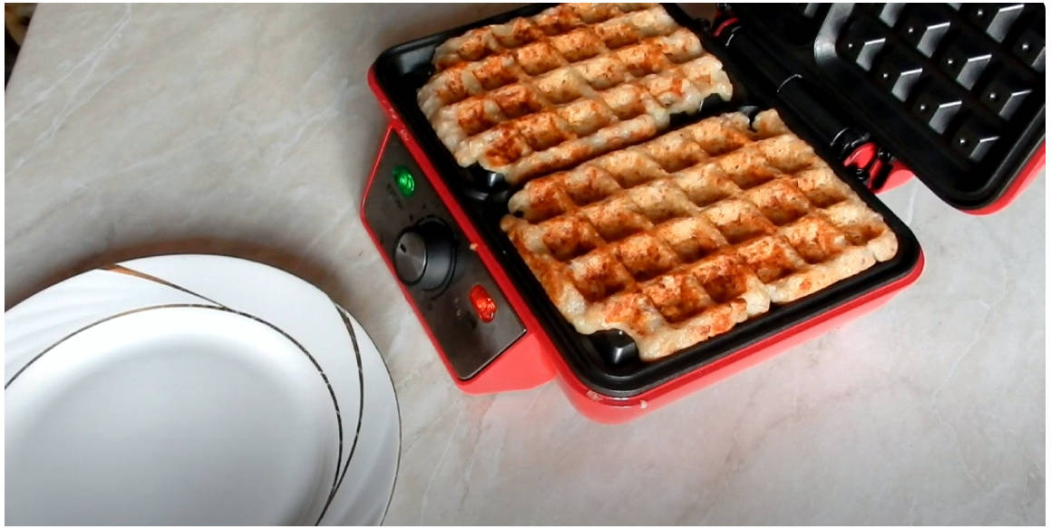 Вафли с фаршем в вафельнице