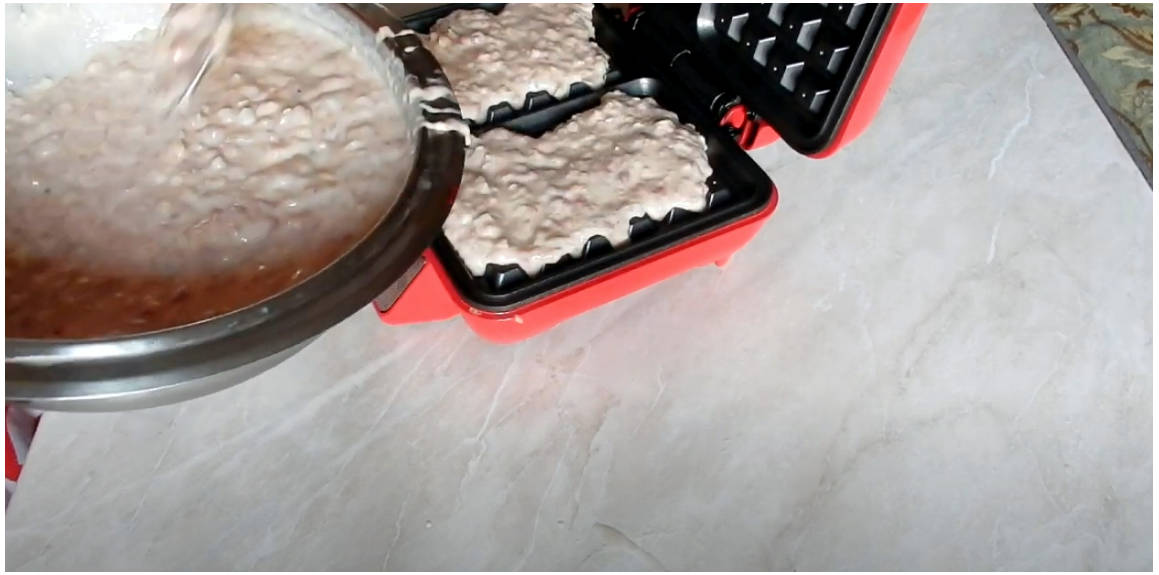 Вафли с фаршем в вафельнице