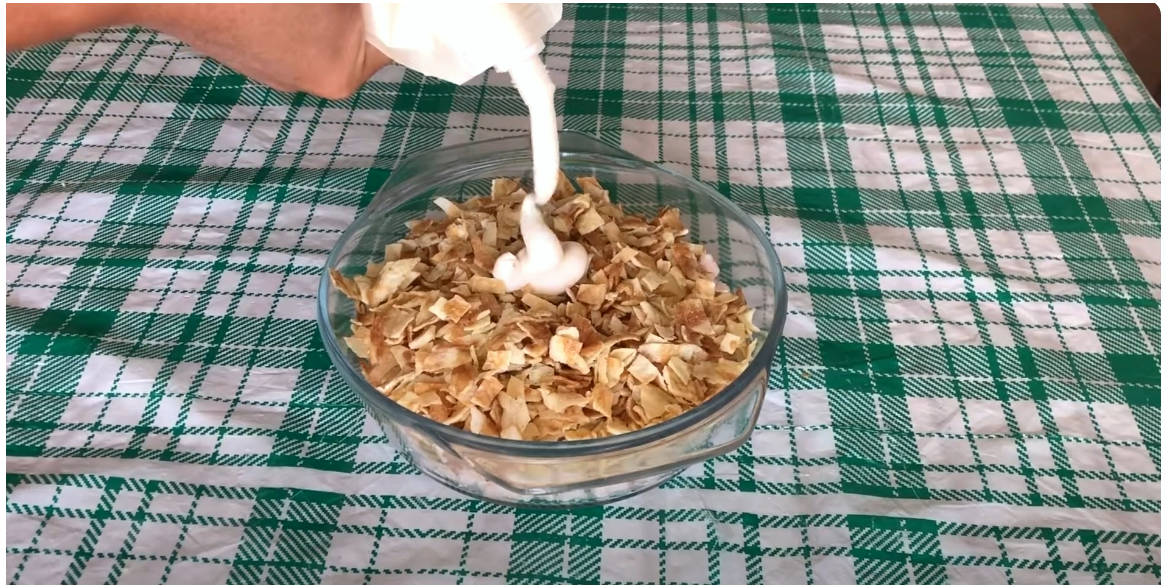 Блинный салат с копчёной куриной грудкой
