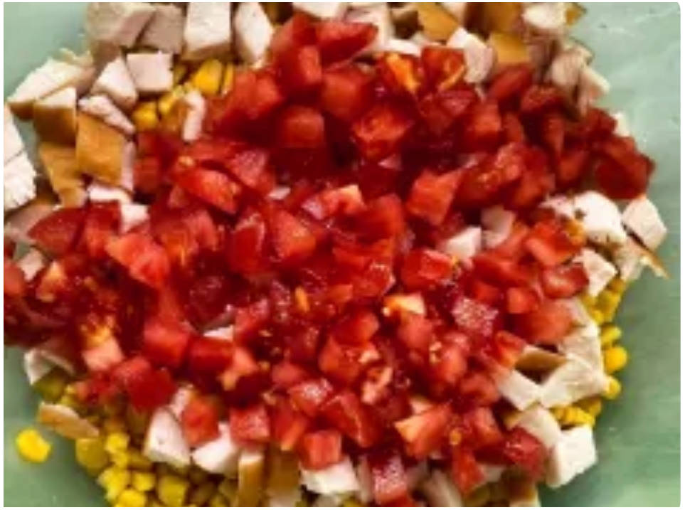 Салат «Венеция» с куриной грудкой