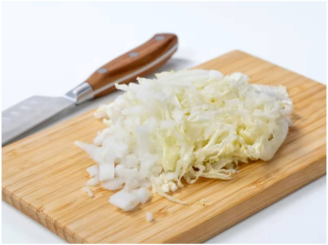 Блинный салат с корейской морковкой