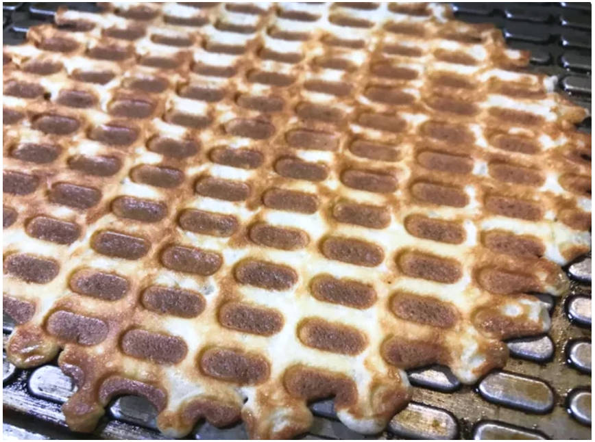 Классические вафли в вафельнице, как в СССР