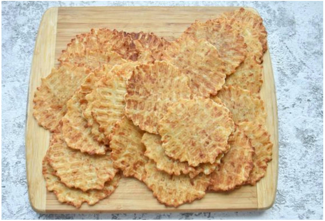Солёные вафли в вафельнице
