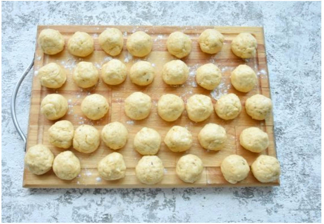 Солёные вафли в вафельнице