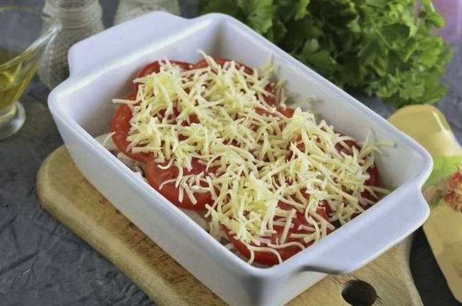 Хек с сыром в духовке