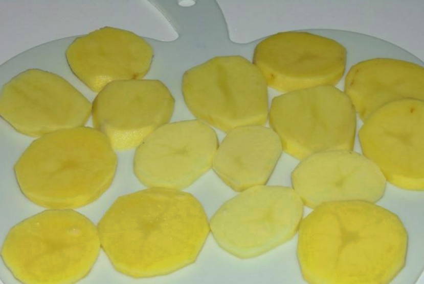 Хек с картошкой в духовке