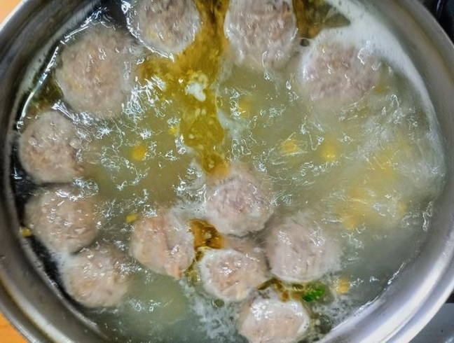 Суп с покупными фрикадельками
