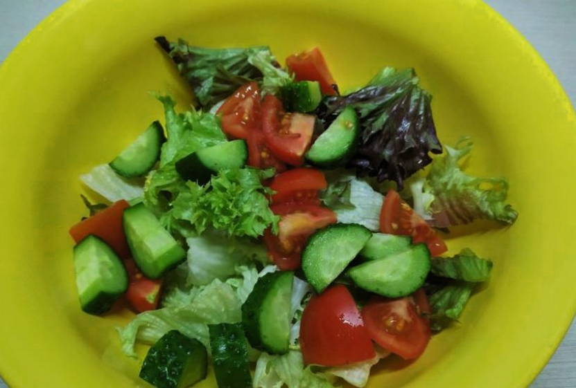 Греческий салат с терияки