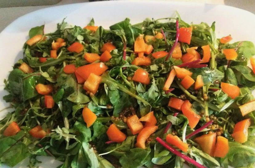 Греческий салат с творожным сыром